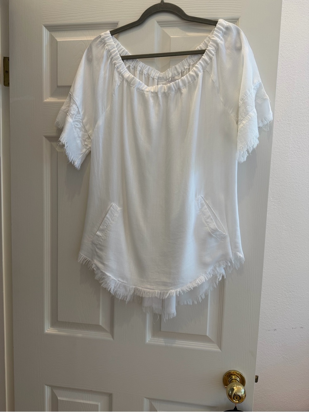 Billy T White Fringe Short-Sleeve Women's Top